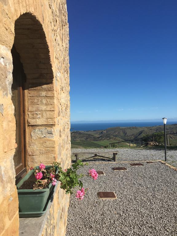 Agriturismo Case Tabarani Collesano Exterior foto