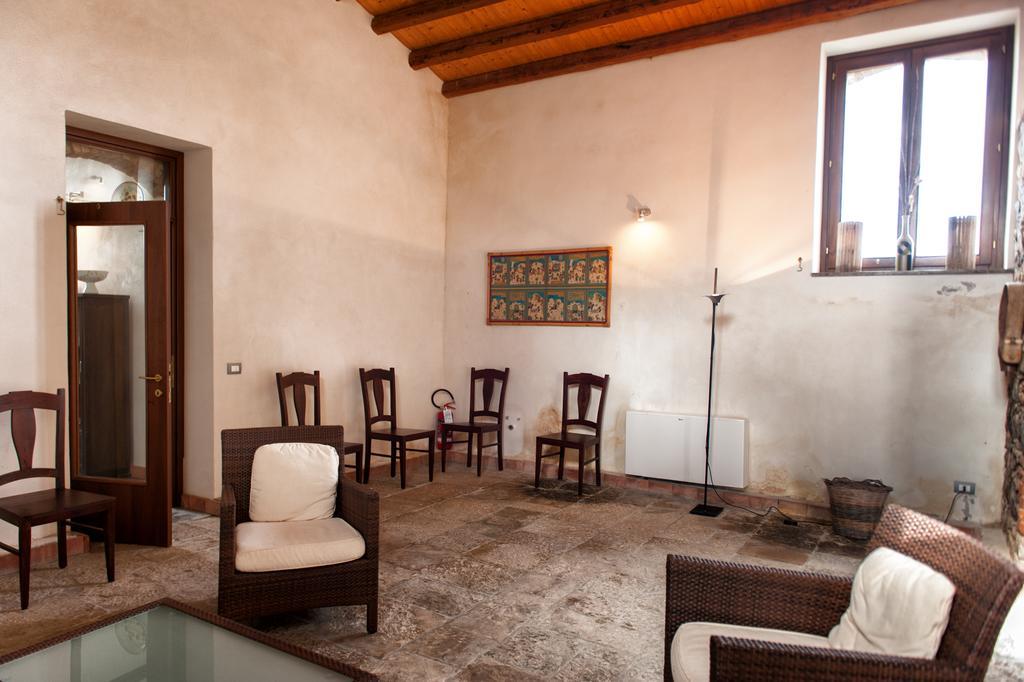 Agriturismo Case Tabarani Collesano Exterior foto