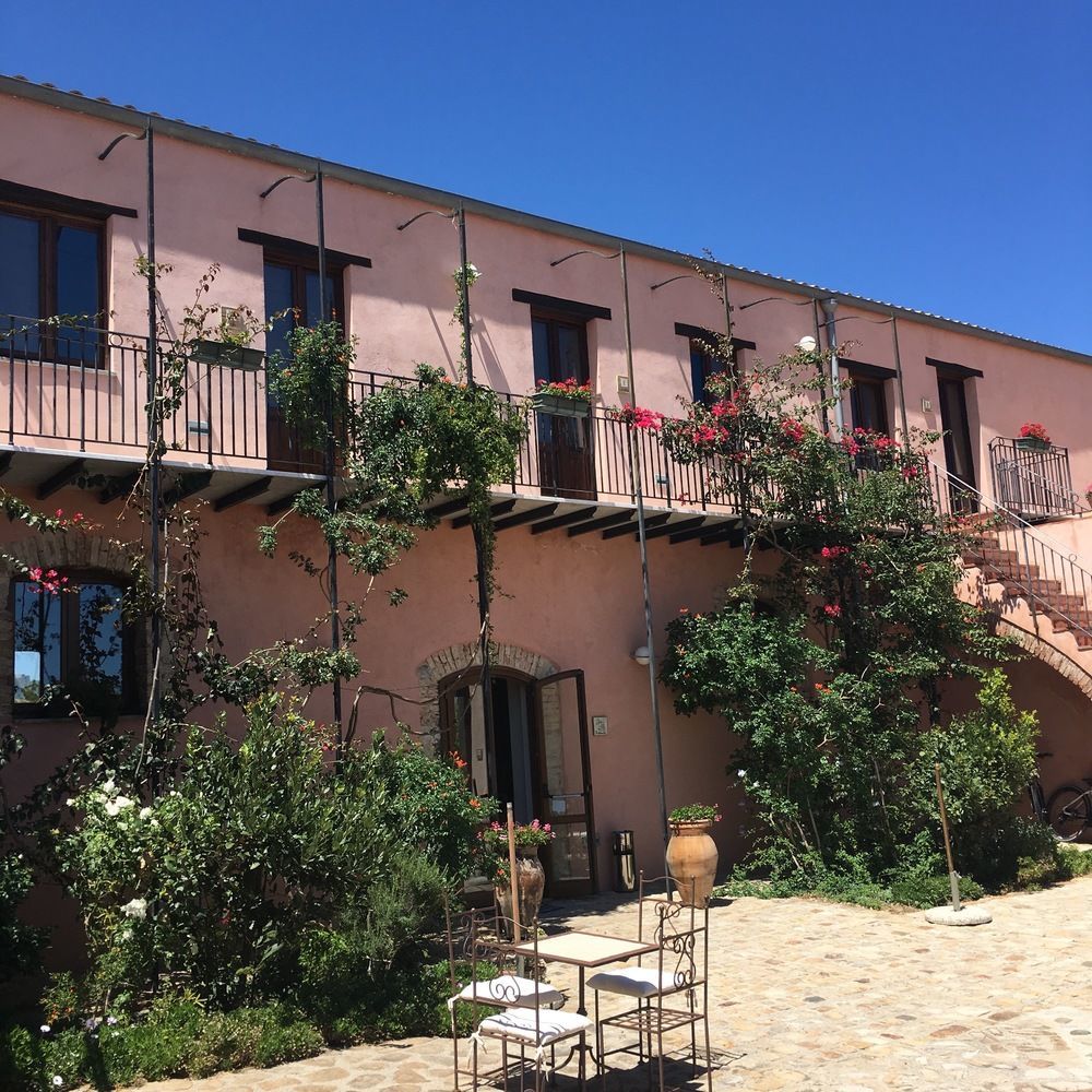 Agriturismo Case Tabarani Collesano Exterior foto